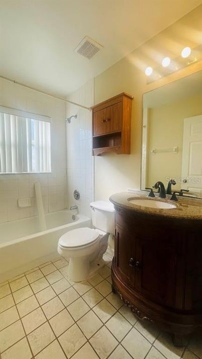Недавно арендовано: $2,400 (4 спален, 2 ванн, 1808 Квадратных фут)
