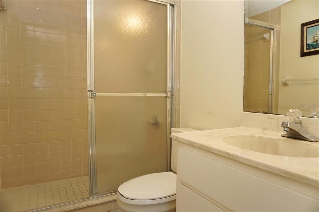 待售: $144,900 (2 贝兹, 2 浴室, 990 平方英尺)