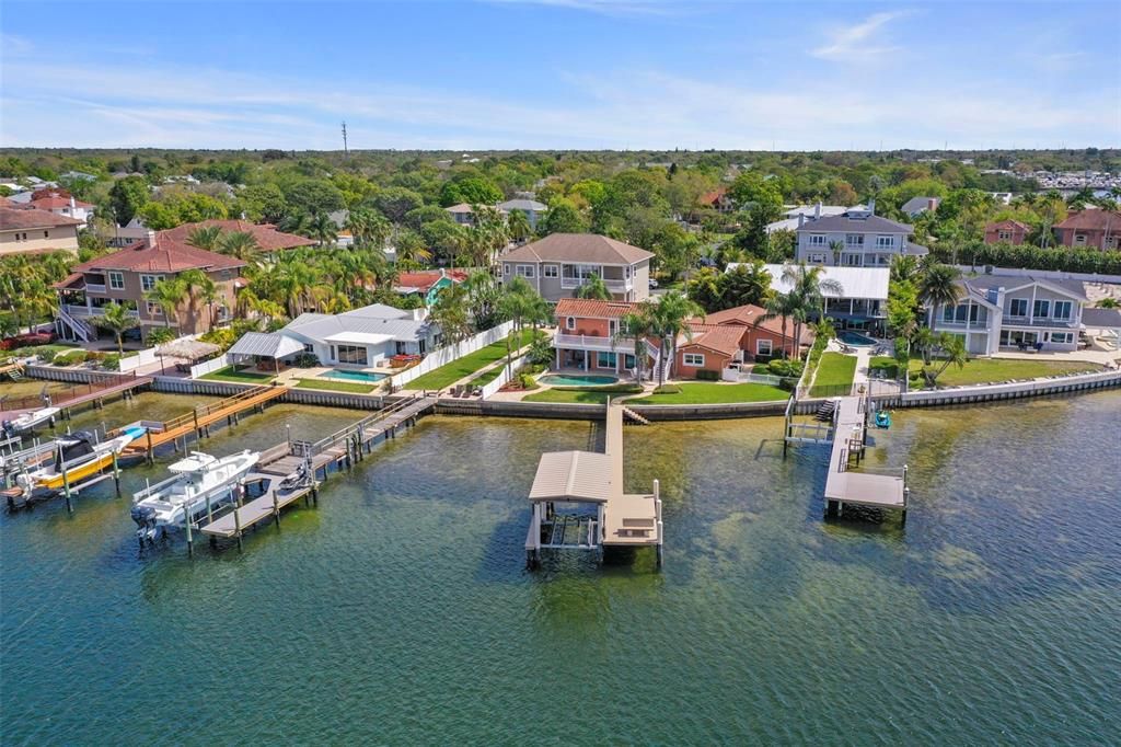 Recently Sold: $2,200,000 (4 beds, 3 baths, 2770 Square Feet)