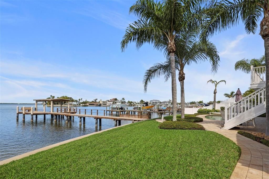 Recently Sold: $2,200,000 (4 beds, 3 baths, 2770 Square Feet)