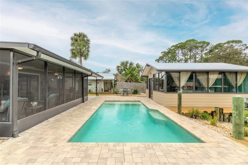 Recently Sold: $865,000 (3 beds, 2 baths, 1950 Square Feet)