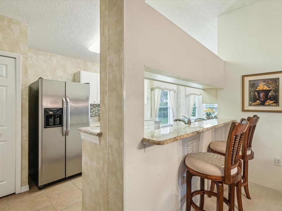 For Sale: $375,000 (2 beds, 2 baths, 1655 Square Feet)