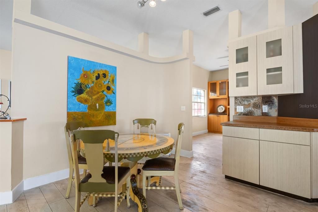 Active With Contract: $565,000 (3 beds, 2 baths, 2258 Square Feet)
