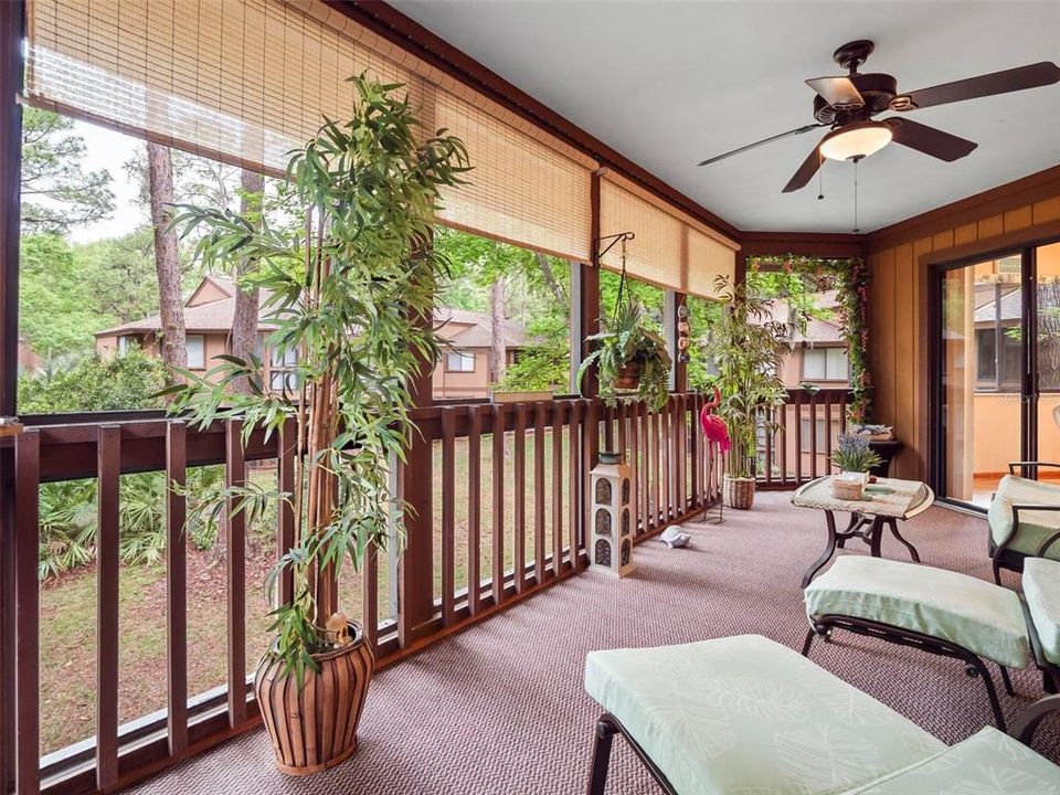 Active With Contract: $189,900 (2 beds, 2 baths, 950 Square Feet)