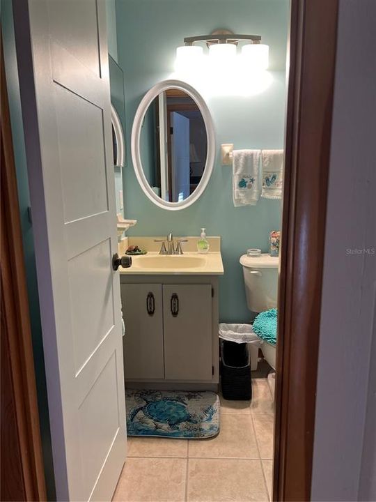 Active With Contract: $189,900 (2 beds, 2 baths, 950 Square Feet)