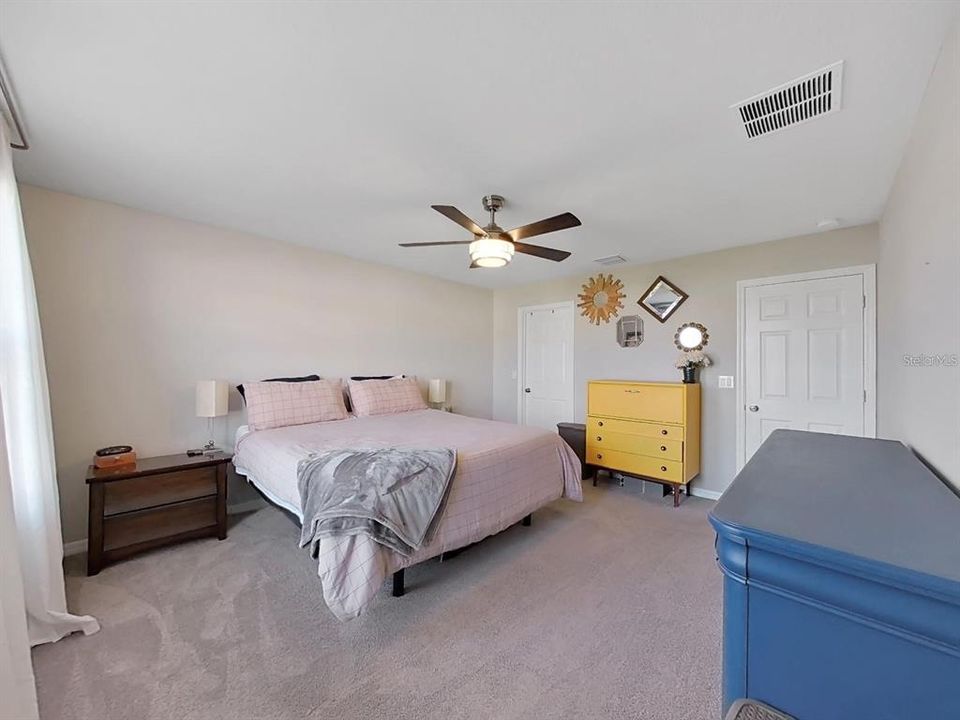 Active With Contract: $2,300 (3 beds, 2 baths, 1576 Square Feet)