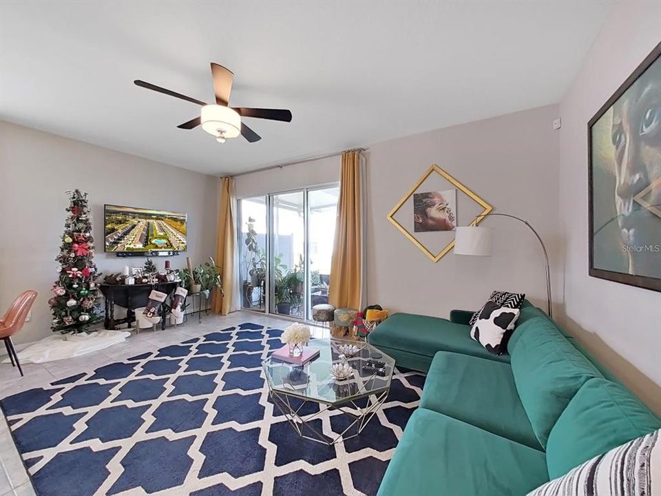 Active With Contract: $2,300 (3 beds, 2 baths, 1576 Square Feet)