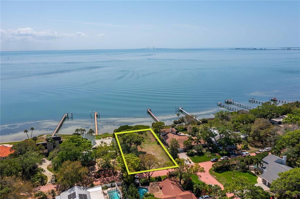 Views for days! Imagine starting & ending your day with panoramic views of Tampa Bay & the spectacular Sunshine Skyway Bridge!