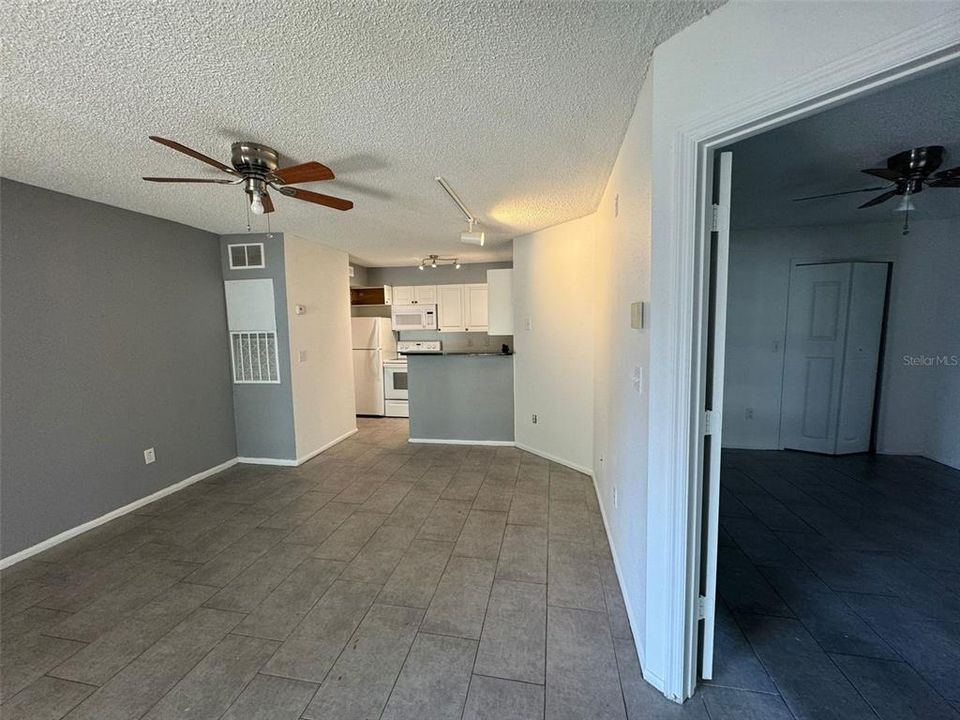 Recently Rented: $1,350 (1 beds, 1 baths, 535 Square Feet)
