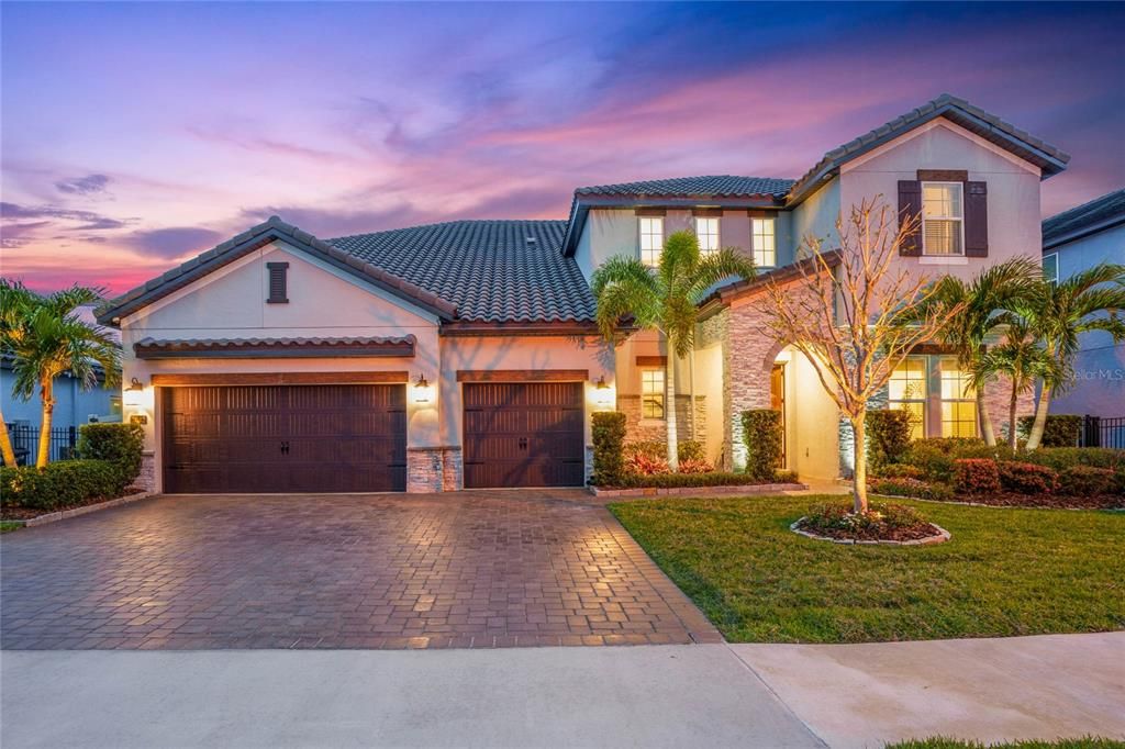 Recently Sold: $1,573,500 (6 beds, 6 baths, 5245 Square Feet)