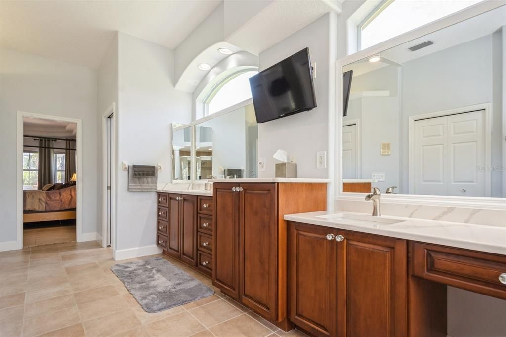Active With Contract: $1,375,000 (4 beds, 3 baths, 4082 Square Feet)