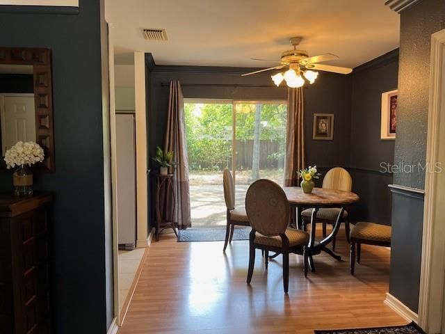 Recently Sold: $345,000 (3 beds, 2 baths, 1134 Square Feet)