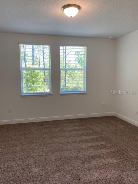 For Rent: $2,500 (4 beds, 2 baths, 1708 Square Feet)