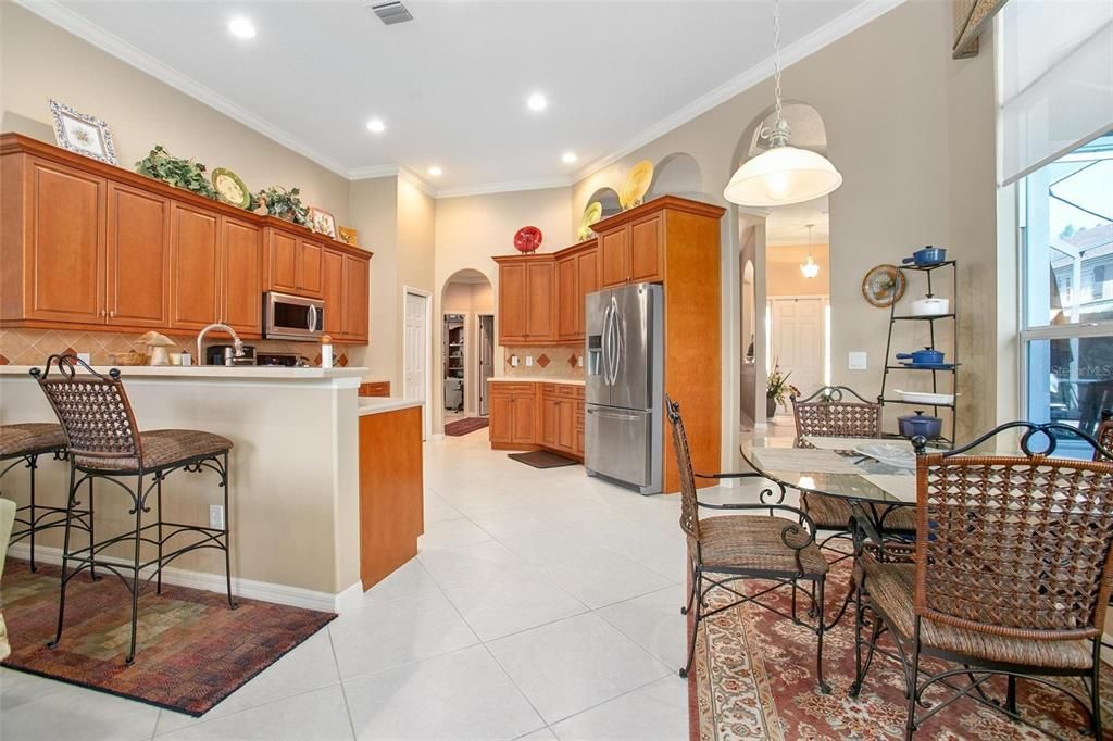 Recently Sold: $585,000 (4 beds, 3 baths, 2548 Square Feet)