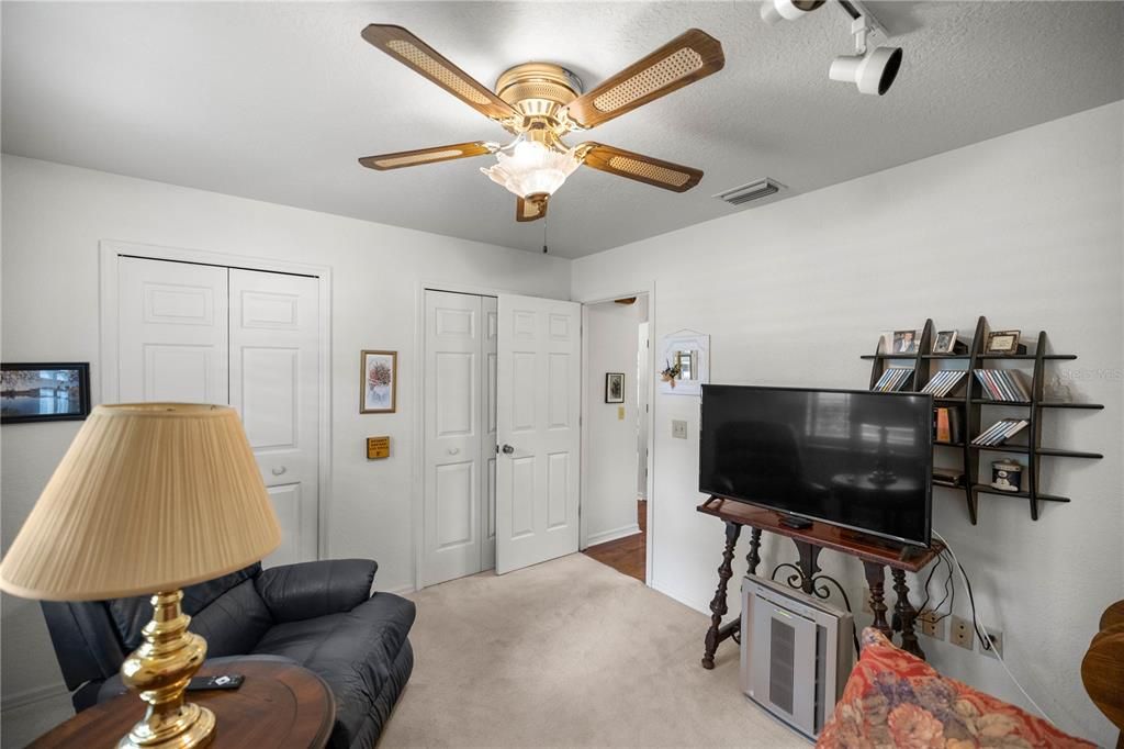 Active With Contract: $242,500 (3 beds, 2 baths, 1300 Square Feet)