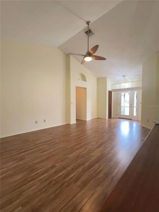 Active With Contract: $365,000 (3 beds, 2 baths, 1719 Square Feet)