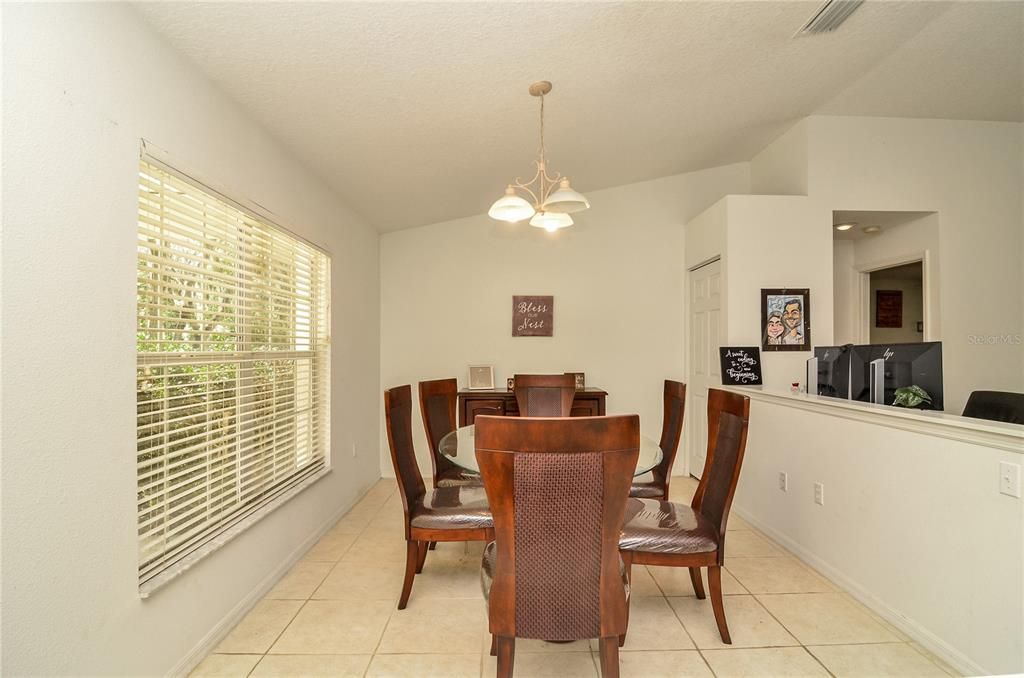 Recently Sold: $375,000 (3 beds, 2 baths, 1792 Square Feet)