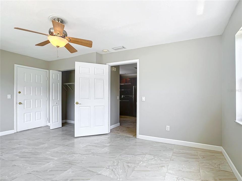 Active With Contract: $2,750 (3 beds, 2 baths, 1276 Square Feet)