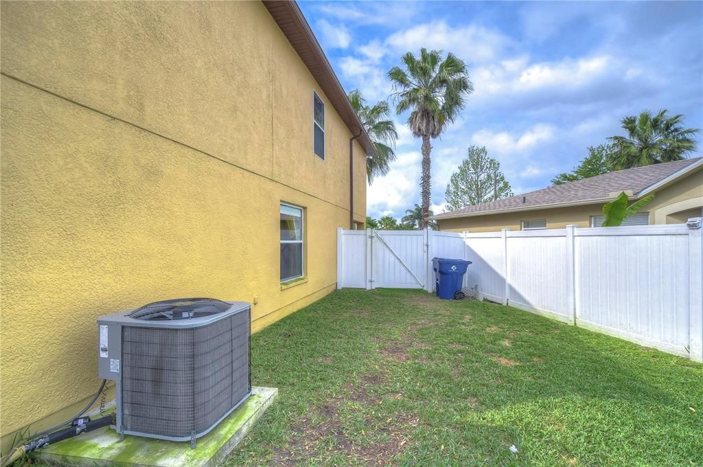 Active With Contract: $2,800 (4 beds, 2 baths, 1741 Square Feet)