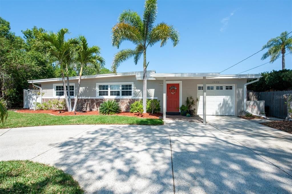Active With Contract: $479,000 (4 beds, 2 baths, 1398 Square Feet)