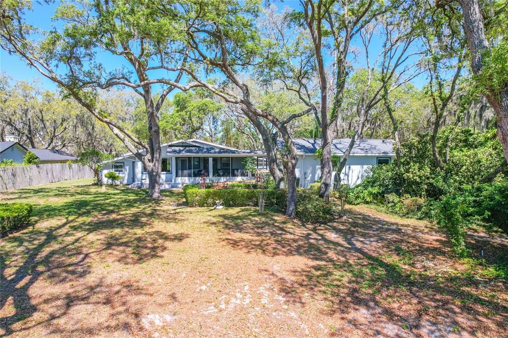Recently Sold: $569,900 (4 beds, 3 baths, 2218 Square Feet)