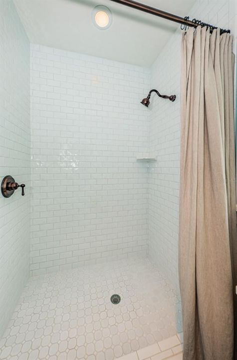 Guest Suite walk-in Shower