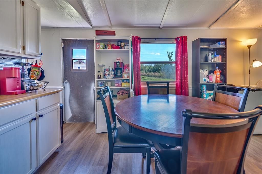 Mobile Home Kitchen and Dining