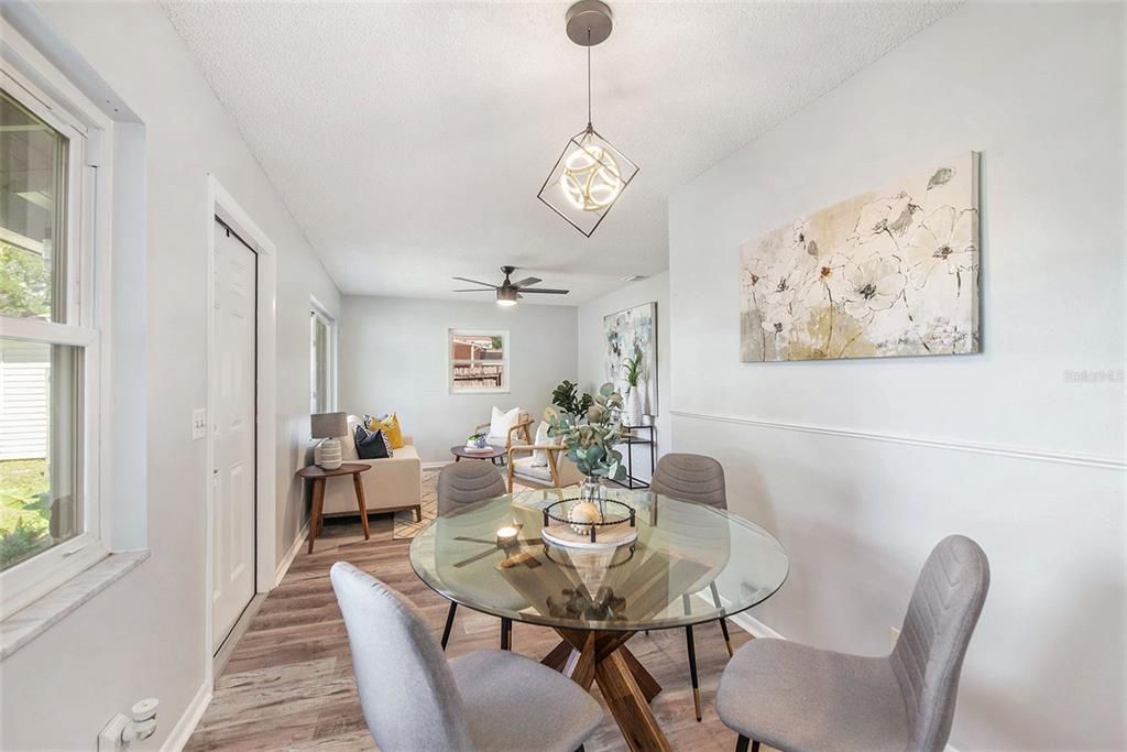 Active With Contract: $2,445 (3 beds, 1 baths, 891 Square Feet)