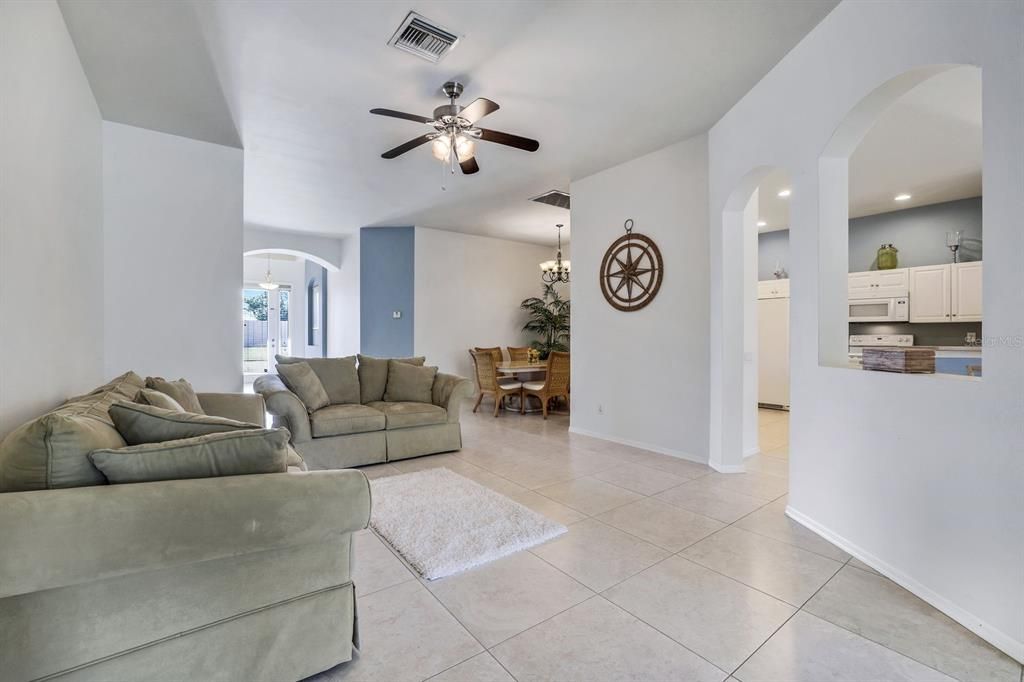 For Sale: $639,900 (4 beds, 2 baths, 2600 Square Feet)