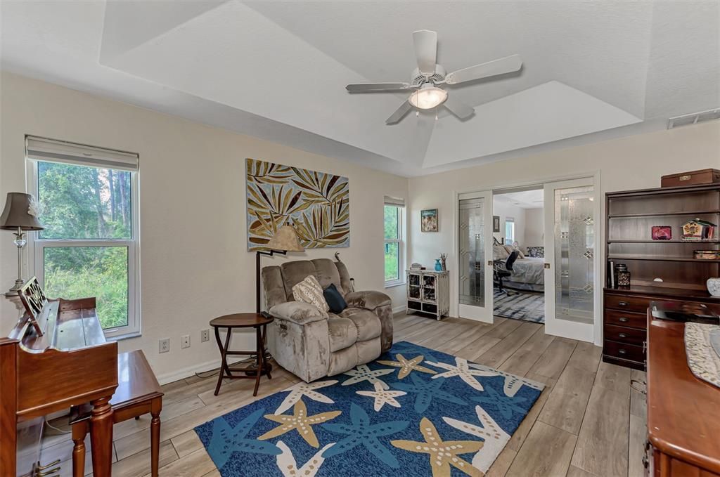 Active With Contract: $499,999 (4 beds, 2 baths, 2126 Square Feet)