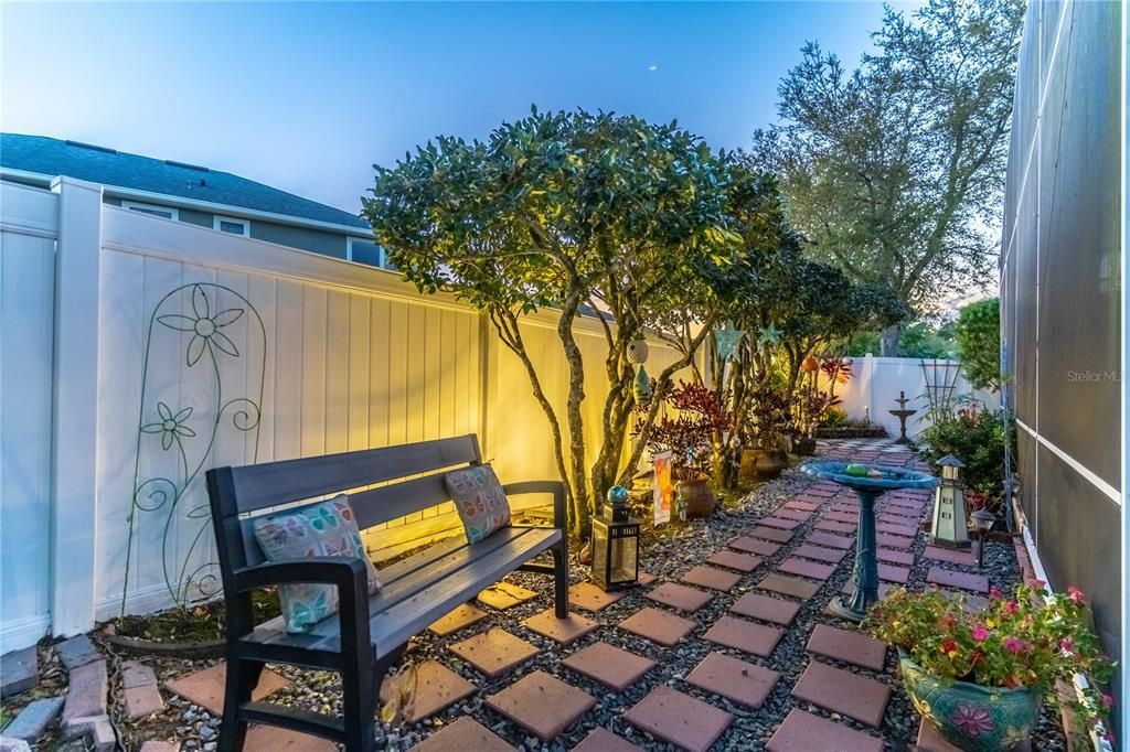 For Sale: $645,000 (5 beds, 3 baths, 3106 Square Feet)