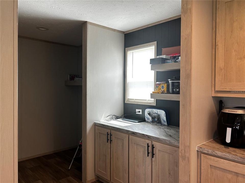 For Sale: $565,500 (3 beds, 2 baths, 1475 Square Feet)
