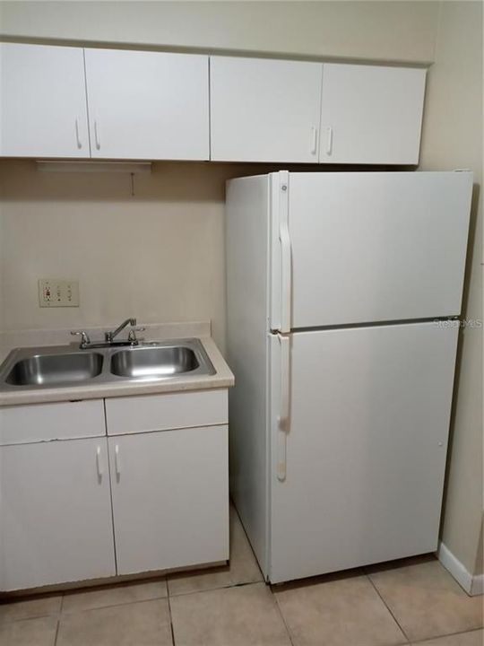 Recently Rented: $1,300 (1 beds, 1 baths, 785 Square Feet)