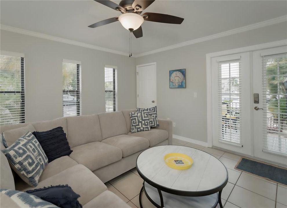 Active With Contract: $2,150 (2 beds, 2 baths, 1114 Square Feet)