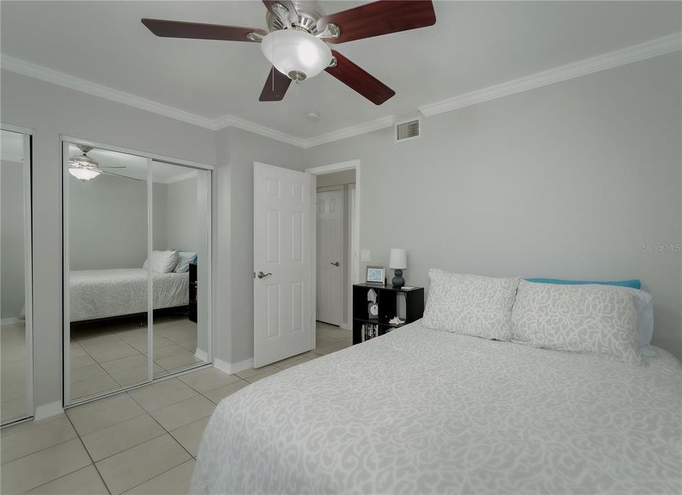 Active With Contract: $2,150 (2 beds, 2 baths, 1114 Square Feet)