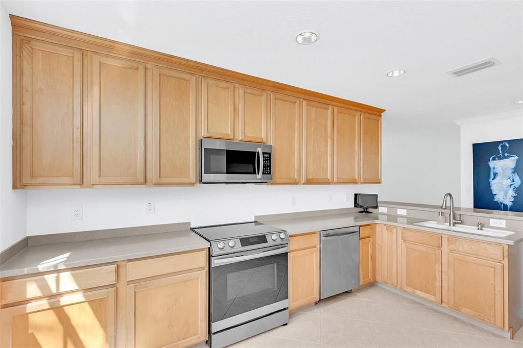 For Sale: $524,900 (3 beds, 2 baths, 1469 Square Feet)