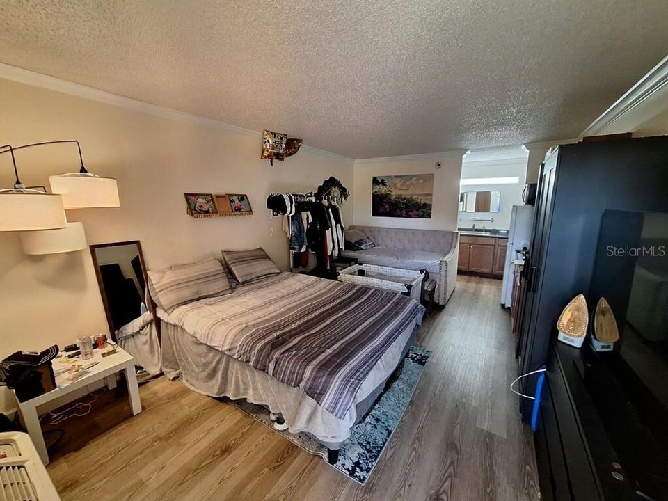 For Sale: $81,250 (1 beds, 1 baths, 276 Square Feet)