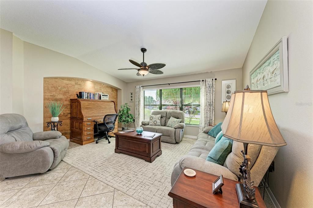 Active With Contract: $585,000 (4 beds, 3 baths, 2904 Square Feet)