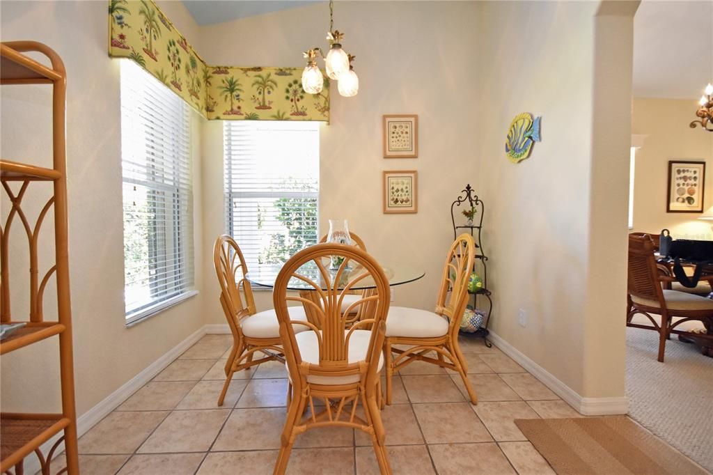 Active With Contract: $339,900 (2 beds, 2 baths, 1385 Square Feet)