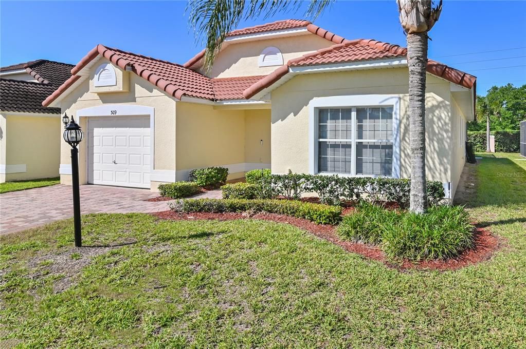 Active With Contract: $379,000 (4 beds, 3 baths, 1603 Square Feet)