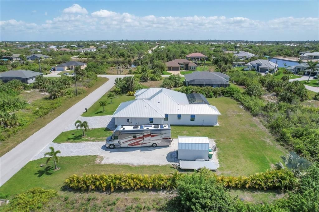 For Sale: $899,900 (3 beds, 2 baths, 2445 Square Feet)