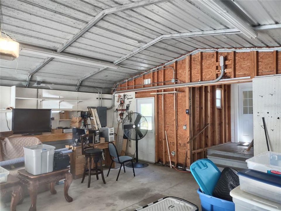 Carport/Garage attached to house