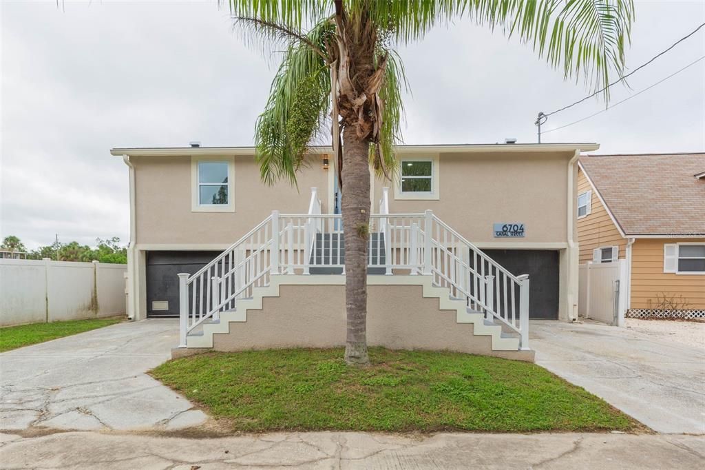 Active With Contract: $429,500 (3 beds, 2 baths, 1144 Square Feet)