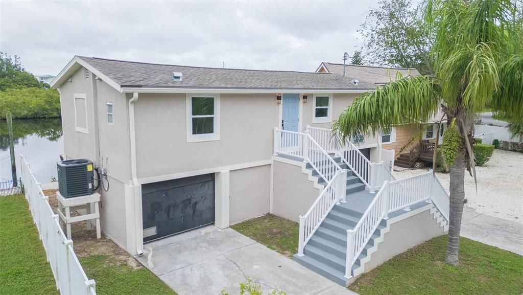 Active With Contract: $429,500 (3 beds, 2 baths, 1144 Square Feet)