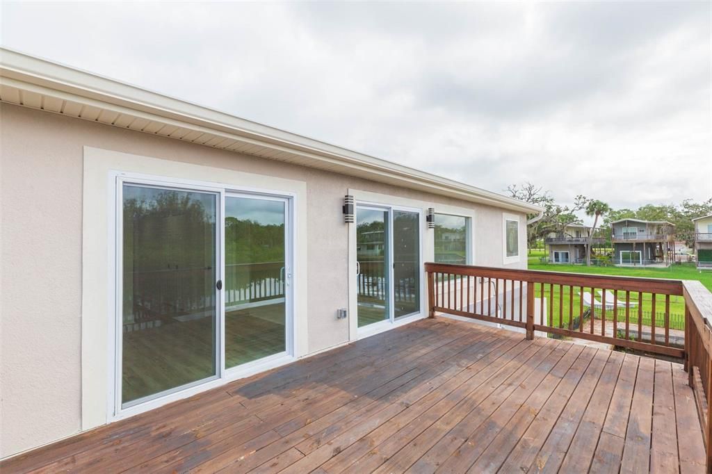 Active With Contract: $429,500 (3 beds, 2 baths, 1144 Square Feet)