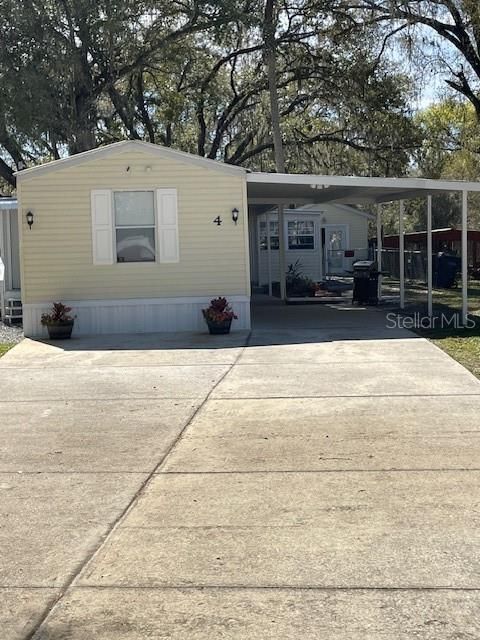 Recently Sold: $175,000 (2 beds, 2 baths, 1128 Square Feet)