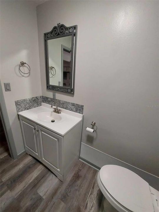 Full Bathroom 1