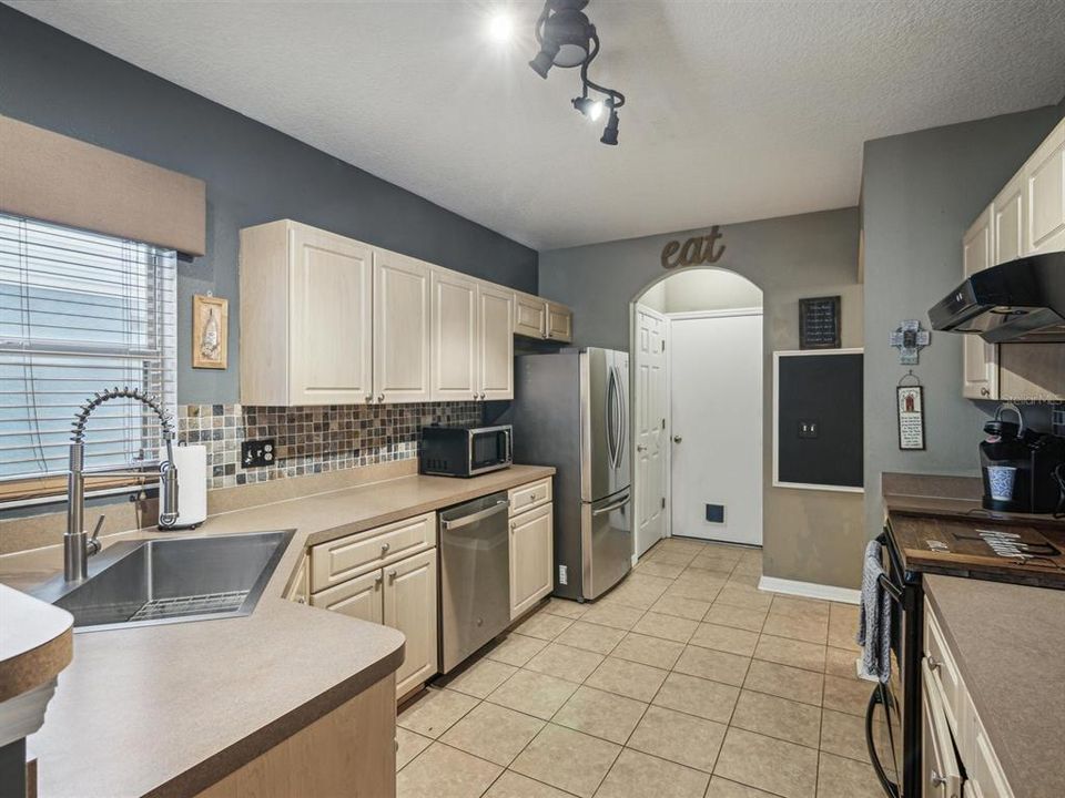 For Sale: $429,900 (4 beds, 2 baths, 2083 Square Feet)