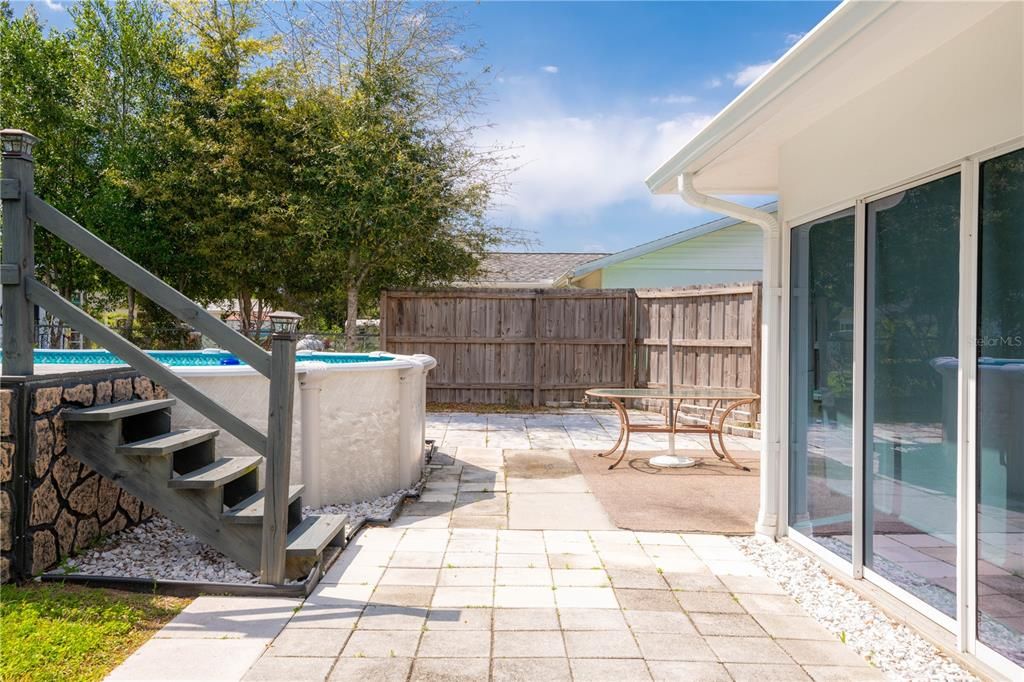 Recently Sold: $210,000 (2 beds, 2 baths, 1072 Square Feet)