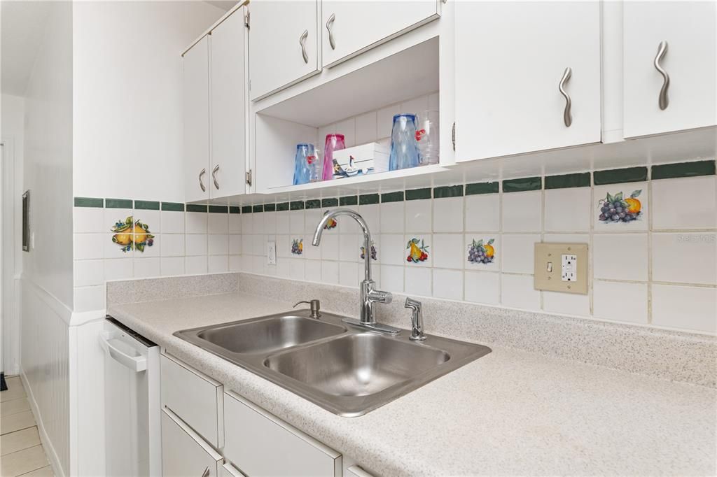 Recently Sold: $210,000 (2 beds, 2 baths, 1072 Square Feet)